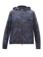 Matchesfashion.com Valentino - Vltn Camouflage Print Windbreaker Jacket - Mens - Blue