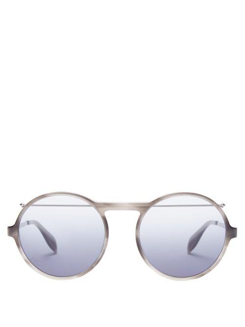Matchesfashion.com Alexander Mcqueen - Pierced Bar Acetate Round Sunglasses - Womens - Grey