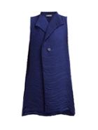 Matchesfashion.com Issey Miyake - Pleated Sleeveless Jacket - Womens - Navy