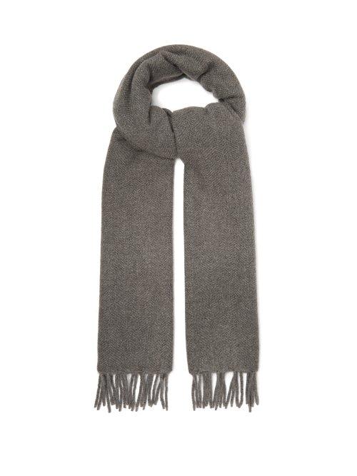 Matchesfashion.com Raey - Herringbone Cashmere Scarf - Womens - Grey