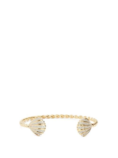 Matchesfashion.com Yvonne Lon - Diamond & 18kt Gold Shell Cuff - Womens - Yellow Gold