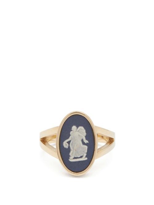 Matchesfashion.com Ferian - Wedgwood Ceramic Nymph & Gold Signet Ring - Womens - Navy