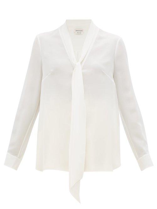Matchesfashion.com Alexander Mcqueen - Pussy Bow Silk Blouse - Womens - Ivory