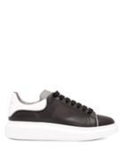 Matchesfashion.com Alexander Mcqueen - Reflective Trim Low Top Leather Trainers - Mens - Black