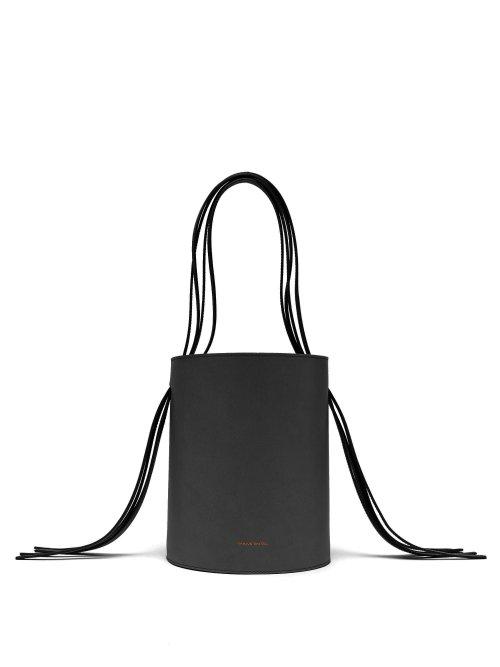 Matchesfashion.com Mansur Gavriel - Fringe Red Lined Leather Bucket Bag - Womens - Black