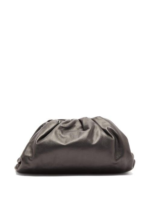 Ladies Bags Bottega Veneta - The Pouch Large Leather Clutch - Womens - Black