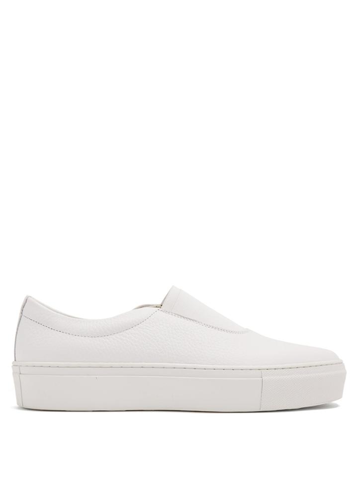 Primury Basal Slip-on Leather Trainers
