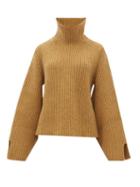 Matchesfashion.com Khaite - Molly Roll Neck Cashmere Sweater - Womens - Beige