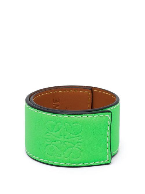 Matchesfashion.com Loewe Paula's Ibiza - Anagram-debossed Leather Slap Bracelet - Womens - Green