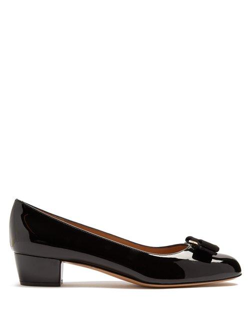 Matchesfashion.com Salvatore Ferragamo - Vara Patent Leather Pumps - Womens - Black