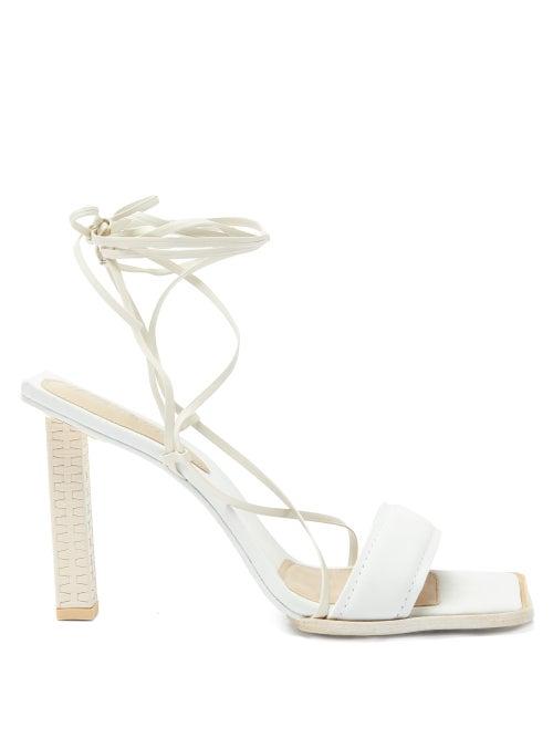 Matchesfashion.com Jacquemus - Adour Hautes Wraparound Leather Sandals - Womens - White