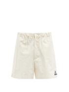 Matchesfashion.com Jil Sander - Logo-patch Slubbed-cotton Shorts - Mens - Beige