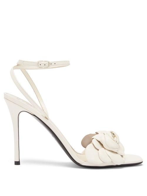 Matchesfashion.com Valentino Garavani - Atelier Petal-effect Leather Sandals - Womens - Ivory