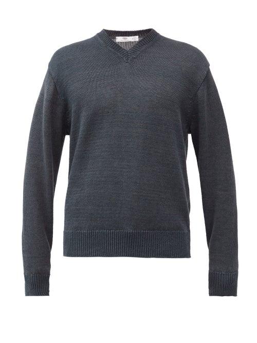 Matchesfashion.com Inis Mein - Donegal V-neck Linen Sweater - Mens - Dark Grey
