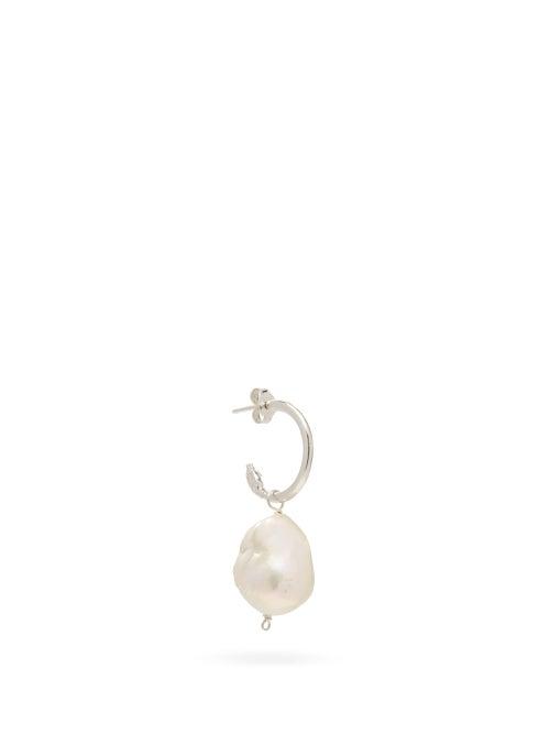 Matchesfashion.com Alighieri - The Snow Lion And The Baroque Pearl Single Earring - Mens - Silver