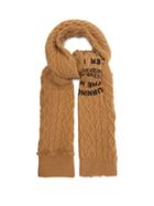 Matchesfashion.com Raf Simons - Asymmetric Text Print Cable Knit Wool Scarf - Mens - Camel