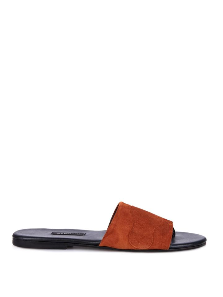 Newbark Roma Ii Suede Sandals