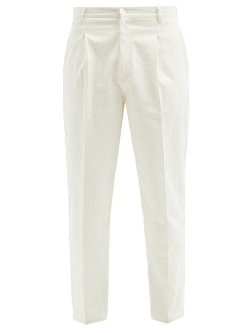 Matchesfashion.com Harago - Pleated-front Tapered-leg Jeans - Mens - Cream