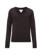 Mens Rtw Bottega Veneta - V-neck Fine-knit Wool-blend Sweater - Mens - Brown