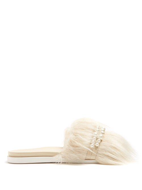 Matchesfashion.com Simone Rocha - Faux Pearl Embellished Faux Shearling Slides - Womens - Cream