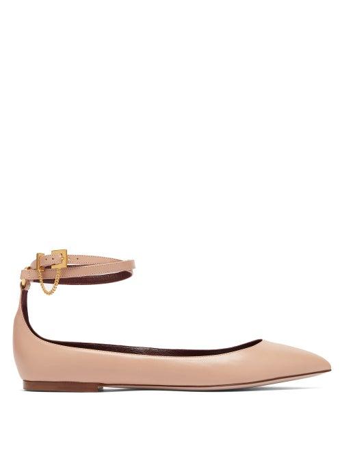 Matchesfashion.com Valentino - Chain Strap Point Toe Leather Flats - Womens - Nude