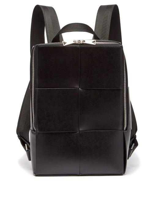 Bottega Veneta - Arco Intrecciatio Leather Backpack - Mens - Black