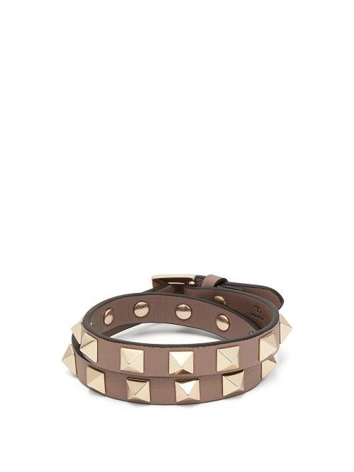 Matchesfashion.com Valentino Garavani - Rockstud Leather Wrap Bracelet - Womens - Grey