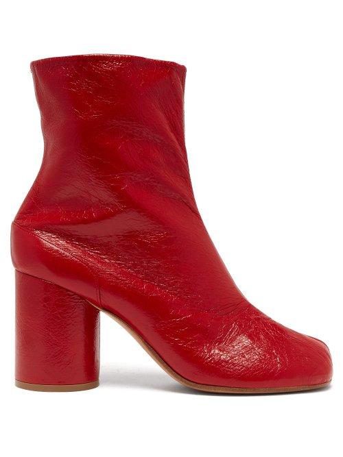Matchesfashion.com Maison Margiela - Tabi Split Toe Leather Ankle Boots - Womens - Red