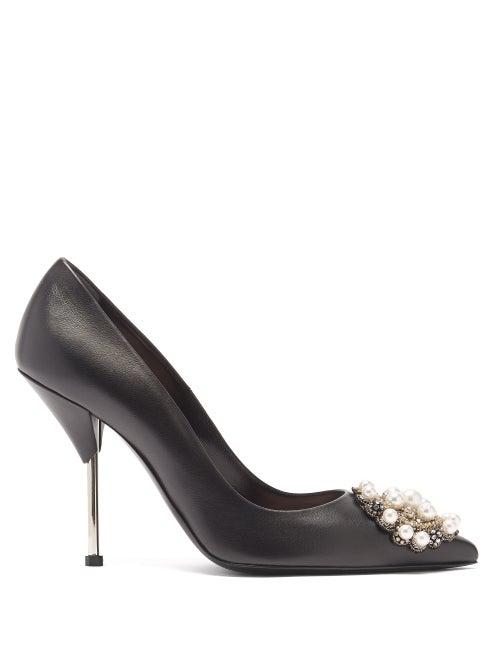 Matchesfashion.com Alexander Mcqueen - Faux-pearl Embellished Leather Pumps - Womens - Black Silver