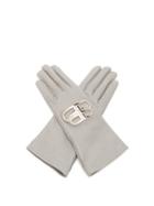 Matchesfashion.com Balenciaga - Bb Plaque Leather Gloves - Womens - Grey