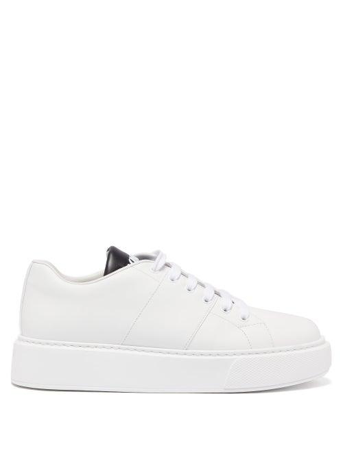 Matchesfashion.com Prada - Logo Embossed Leather Low Top Trainers - Womens - White Black