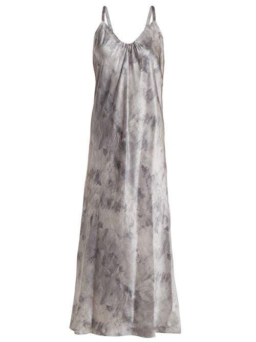 Matchesfashion.com Vince - Marbled Print V Neck Silk Satin Midi Dress - Womens - Grey Multi