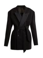 Matchesfashion.com Raey - Exaggerated Shoulder Wool Twill Tux Jacket - Womens - Navy
