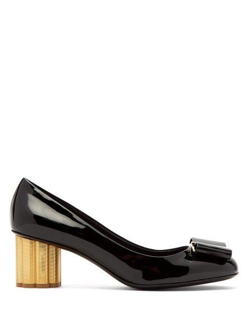 Matchesfashion.com Salvatore Ferragamo - Capua Flower Column Heel Patent Leather Pumps - Womens - Black