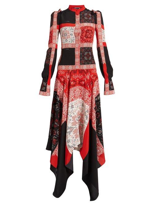 Matchesfashion.com Alexander Mcqueen - Cross Stitch Print Silk Dress - Womens - Black Multi