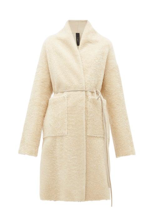 Matchesfashion.com Giani Firenze - Claudia Riccio Shearling Coat - Womens - Ivory