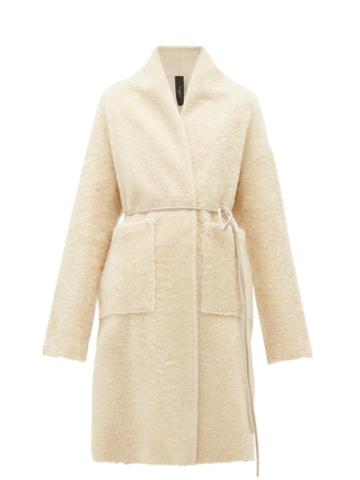 Matchesfashion.com Giani Firenze - Claudia Riccio Shearling Coat - Womens - Ivory