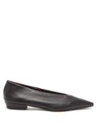 Matchesfashion.com Bottega Veneta - Point-toe Leather Ballet Flats - Womens - Black