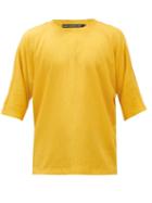 Matchesfashion.com Issey Miyake Men - Pliss Mid-sleeve Cotton-blend T-shirt - Mens - Yellow