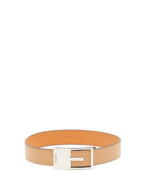 Matchesfashion.com Loewe - Logo Engraved Buckle Leather Bracelet - Womens - Tan