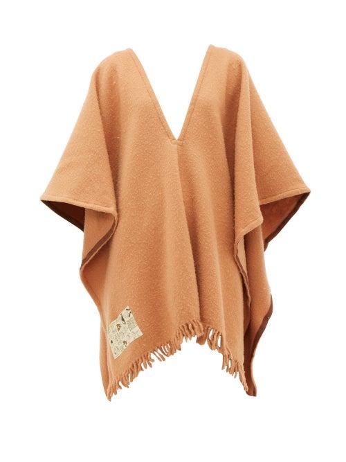 Matchesfashion.com Albus Lumen - V-neck Fringed Merino-wool Poncho - Womens - Camel