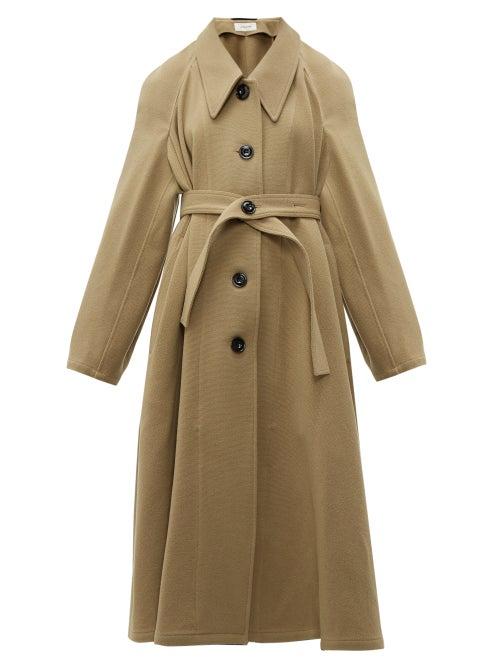 Matchesfashion.com Lemaire - Oversized Point Collar Wool Coat - Womens - Camel
