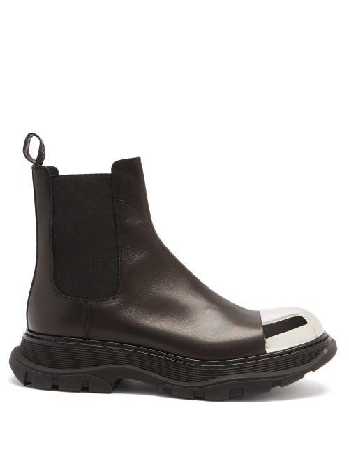 Matchesfashion.com Alexander Mcqueen - Tread Metal Toe-cap Leather Chlesea Boots - Mens - Black Silver
