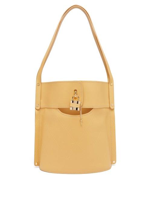 Matchesfashion.com Chlo - Aby Large Logo-embossed Leather Bucket Bag - Womens - Beige