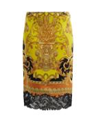 Matchesfashion.com Versace - Lace Trimmed Baroque Print Silk Pencil Skirt - Womens - Black Yellow