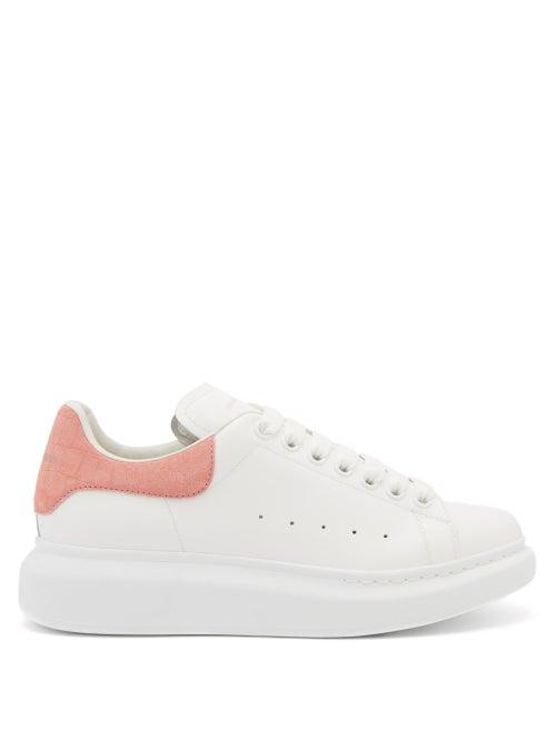 Matchesfashion.com Alexander Mcqueen - Oversized Raised-sole Leather Trainers - Womens - Pink White