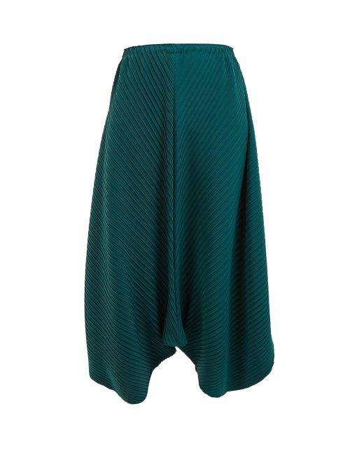 Matchesfashion.com Issey Miyake - Bloom Pleated Balloon Culottes - Womens - Dark Green