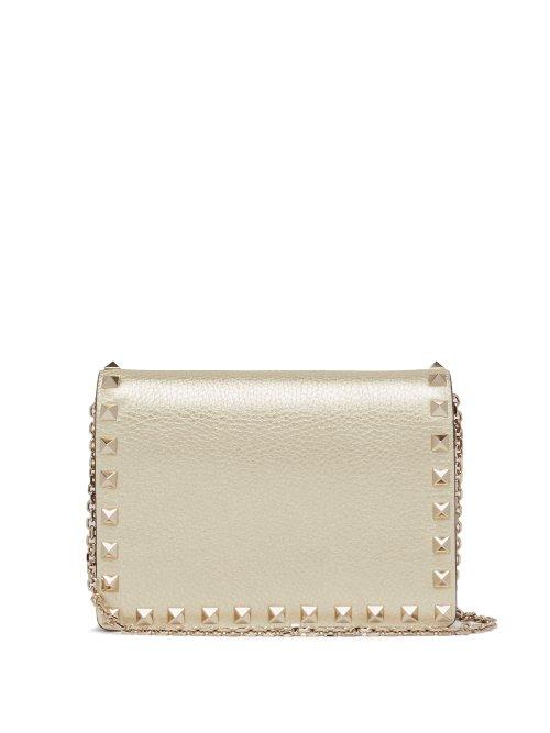 Matchesfashion.com Valentino - Rockstud Metallic Grained Leather Clutch - Womens - Gold