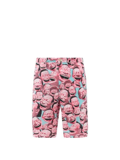 Matchesfashion.com Comme Des Garons Shirt - X Yue Minjun Printed Cotton Shorts - Mens - Pink Multi