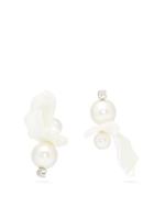 Matchesfashion.com Simone Rocha - Mismatched Mother-of-pearl Drop Earrings - Womens - Pearl